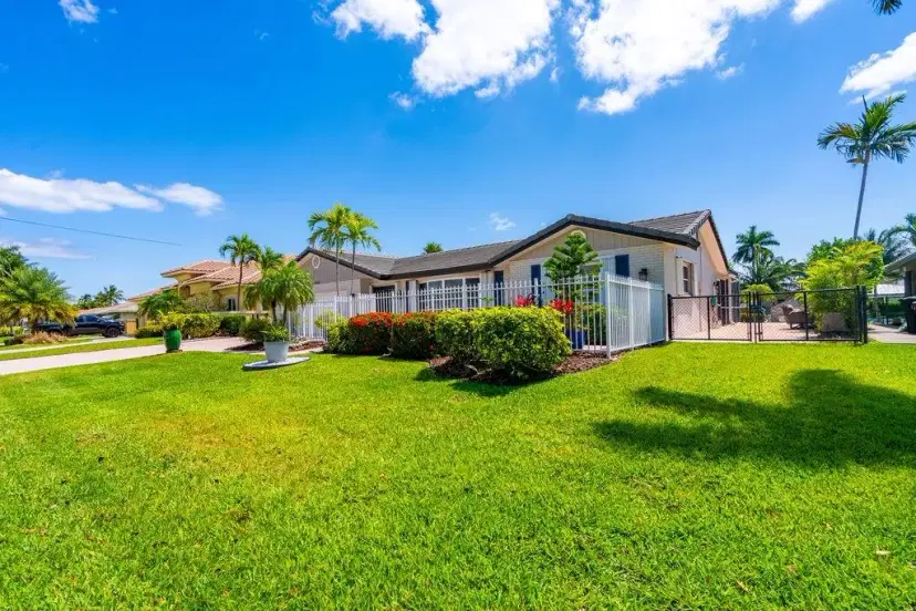 Picture of 4020 NE 24Th Ave, Lighthouse Point FL 33064