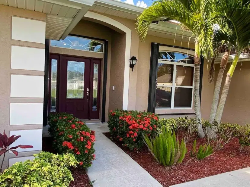 Picture of 1041 SW John Maccormack Ter, Port St Lucie FL 34953