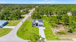 Picture of 710 Eisenhower Blvd, Lehigh Acres, FL 33974