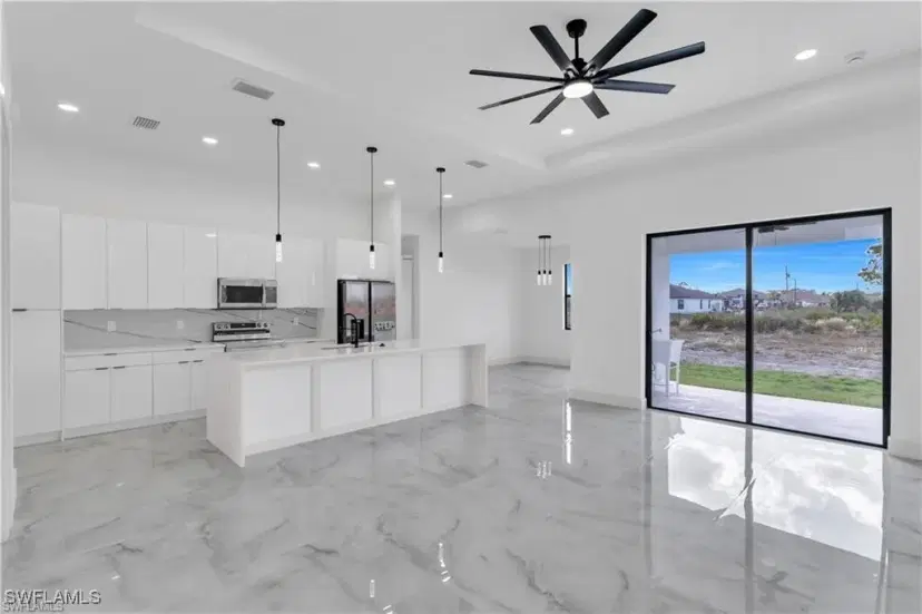 Picture of 1006 Pine Ave, Lehigh Acres FL 33972
