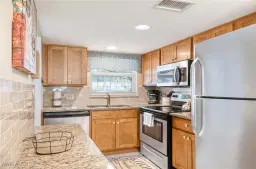 Picture of 100 Forest Lakes Blvd 110, Naples, FL 34105