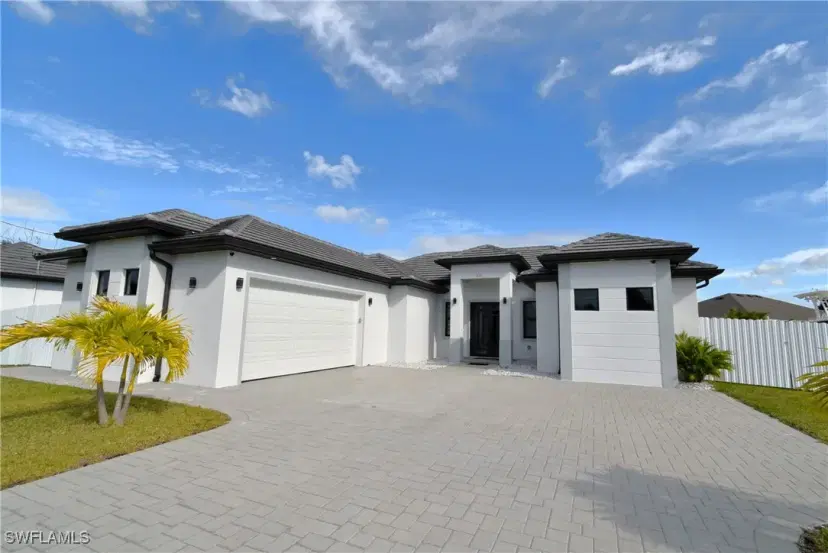Picture of 121 NW 10Th Ave, Cape Coral FL 33993