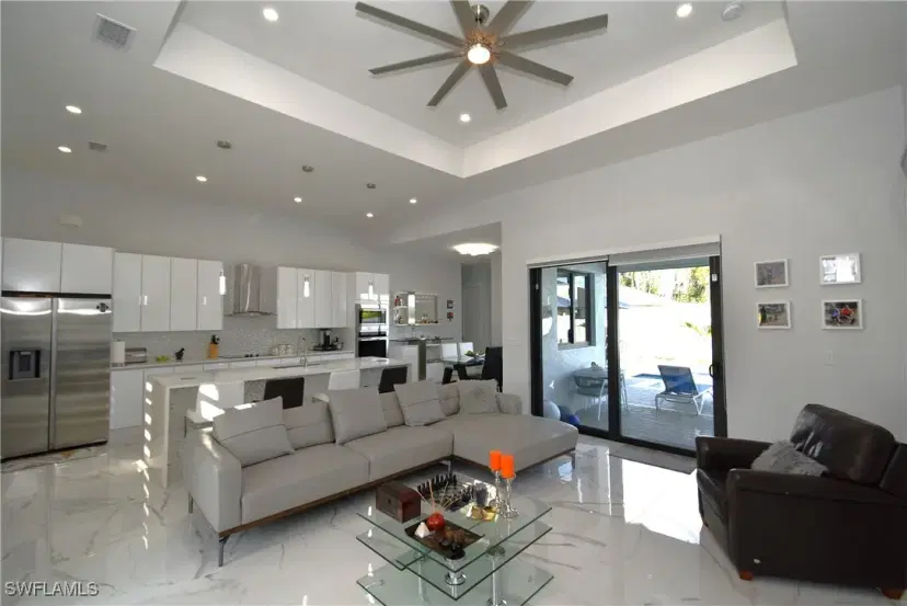 Picture of 121 NW 10Th Ave, Cape Coral FL 33993