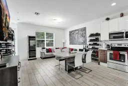 Picture of 480 NE 35Th Ct 2, Oakland Park, FL 33334