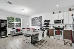Picture of 480 NE 35Th Ct 2, Oakland Park, FL 33334