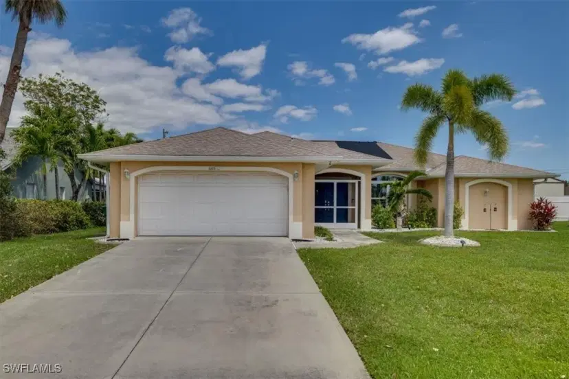 Picture of 605 SE 22Nd St, Cape Coral FL 33990
