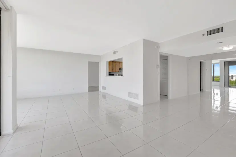 Picture of 7802 Lakeside Boulevard 783, Boca Raton FL 33434