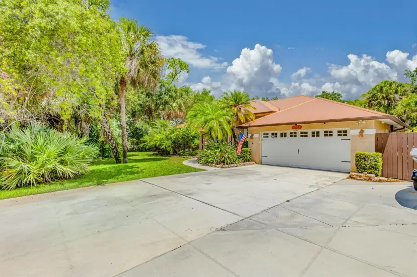 Picture of 1063 SW Blue Water Way, Stuart FL 34997