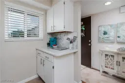 Picture of 1014 Manatee Rd F102, Naples, FL 34114