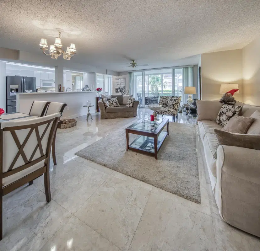 Picture of 110 Half Moon Circle E1, Hypoluxo FL 33462