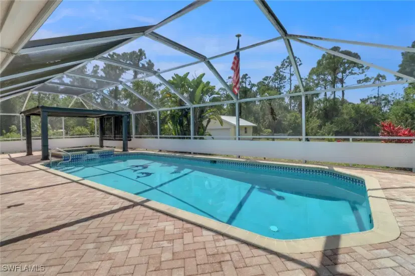 Picture of 409 Columbus Ave, Lehigh Acres FL 33972
