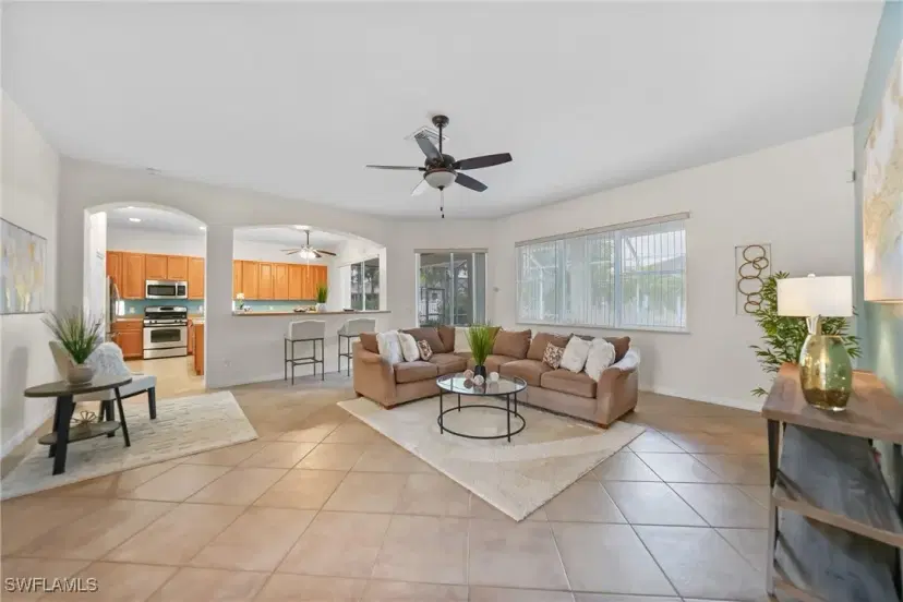 Picture of 11700 Pine Timber Ln, Fort Myers FL 33913
