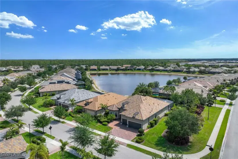 Picture of 7520 Blackberry Dr, Naples FL 34114