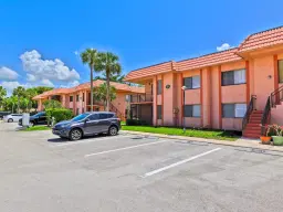 Picture of 235 Lakeview Dr 104, Weston, FL 33326