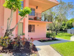 Picture of 235 Lakeview Dr 104, Weston, FL 33326