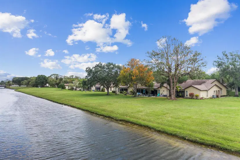 Picture of 160 Ramblewood Circle, Royal Palm Beach FL 33411