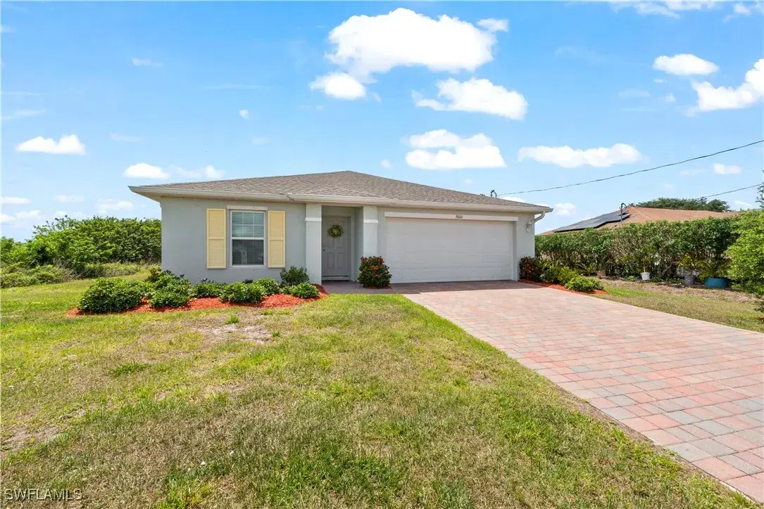 Picture of 7010 Beaver Cir, Labelle, FL 33935