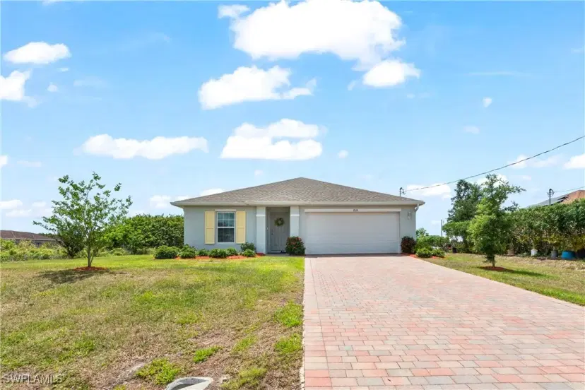 Picture of 7010 Beaver Cir, Labelle FL 33935