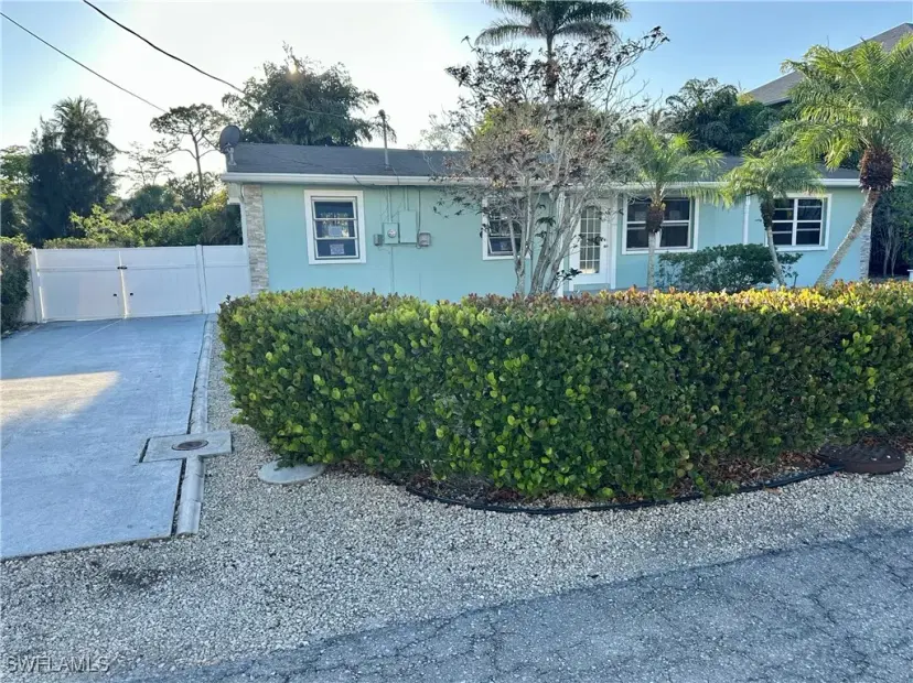 Picture of 27257 Barbarosa St, Bonita Springs FL 34135