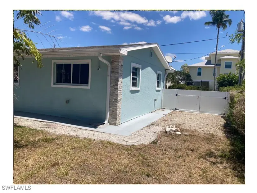 Picture of 27257 Barbarosa St, Bonita Springs FL 34135