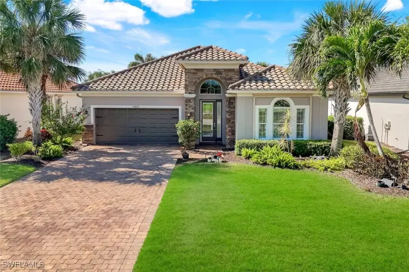 Picture of 9447 Quarry Dr, Naples FL 34120