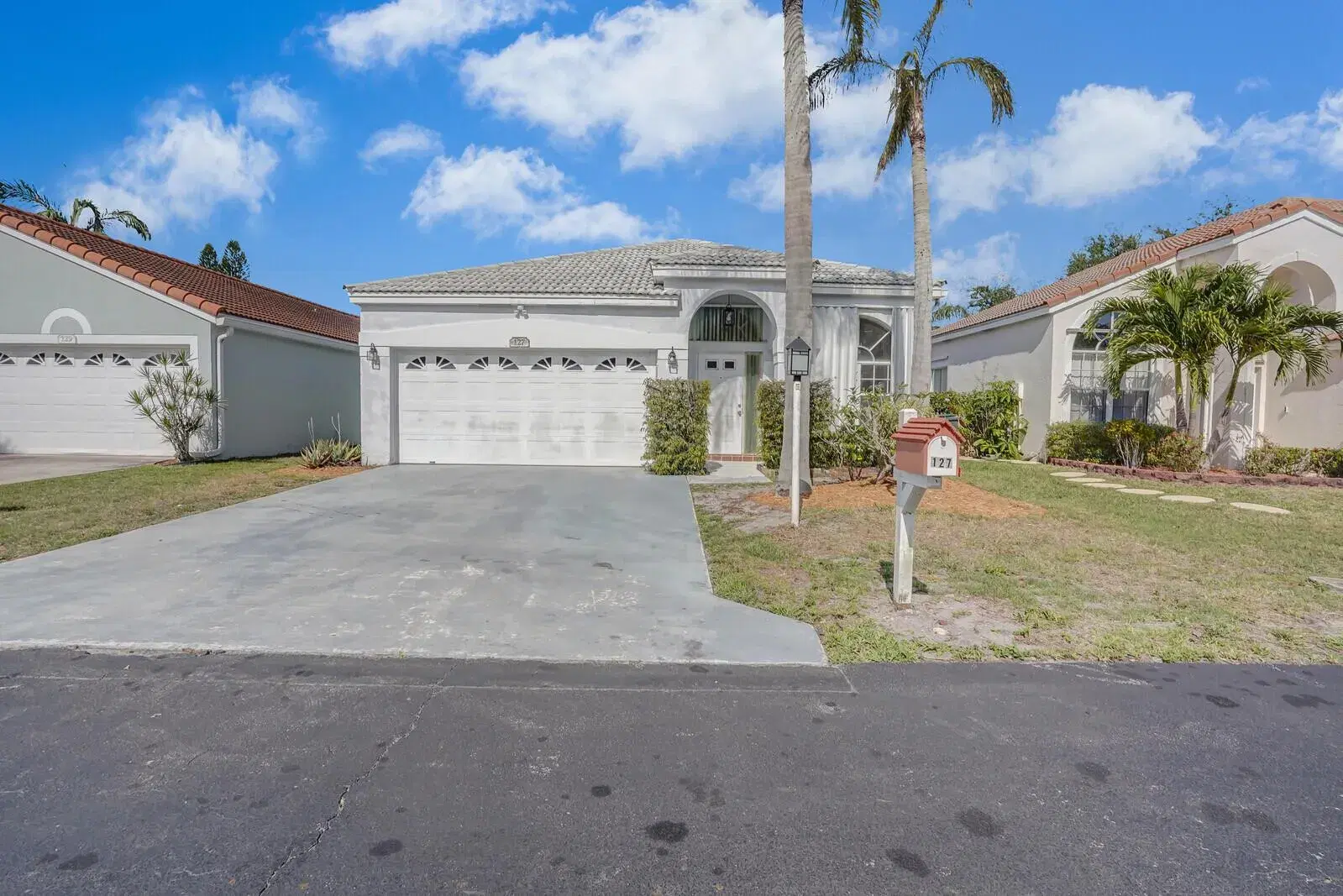 Picture of 127 Oakwood Way, Greenacres, FL 33463