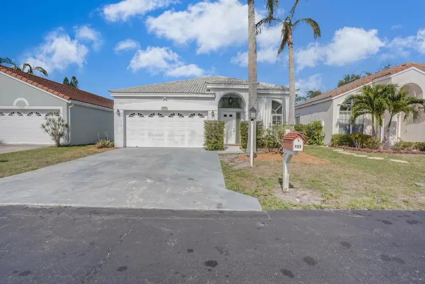 Picture of 127 Oakwood Way, Greenacres FL 33463