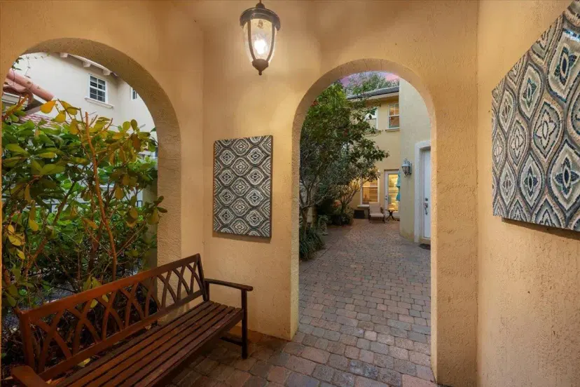 Picture of 964 Mill Creek Drive, Palm Beach Gardens FL 33410