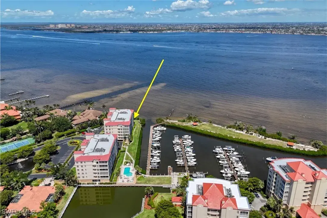 Picture of 15220 Portside Dr 301, Fort Myers, FL 33908