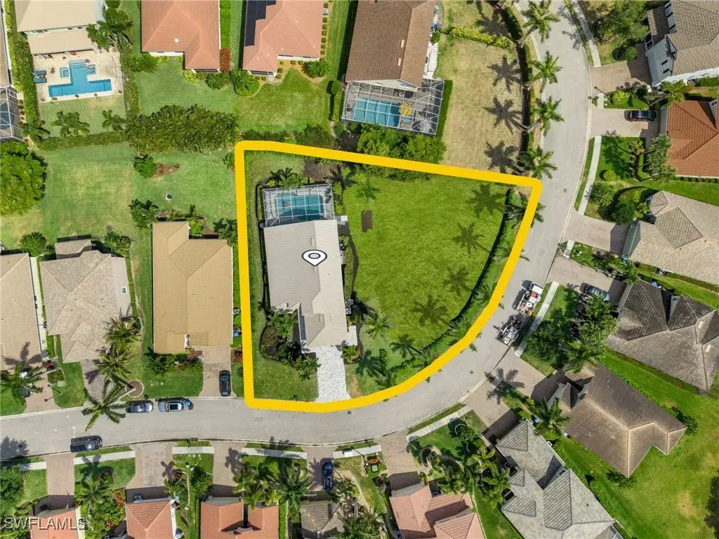 Picture of 2513 Blackburn Cir, Cape Coral, FL 33991