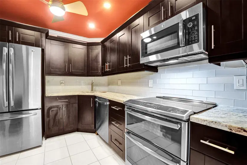 Picture of 1940 NE 2Nd Ave 215J, Wilton Manors FL 33305