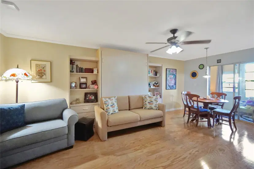 Picture of 5190 E Sabal Palm Blvd 114, Tamarac FL 33319