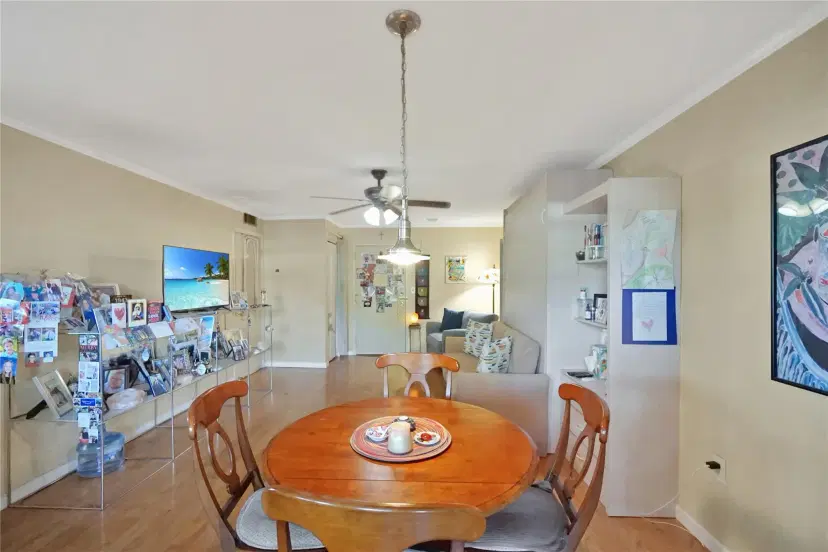 Picture of 5190 E Sabal Palm Blvd 114, Tamarac FL 33319