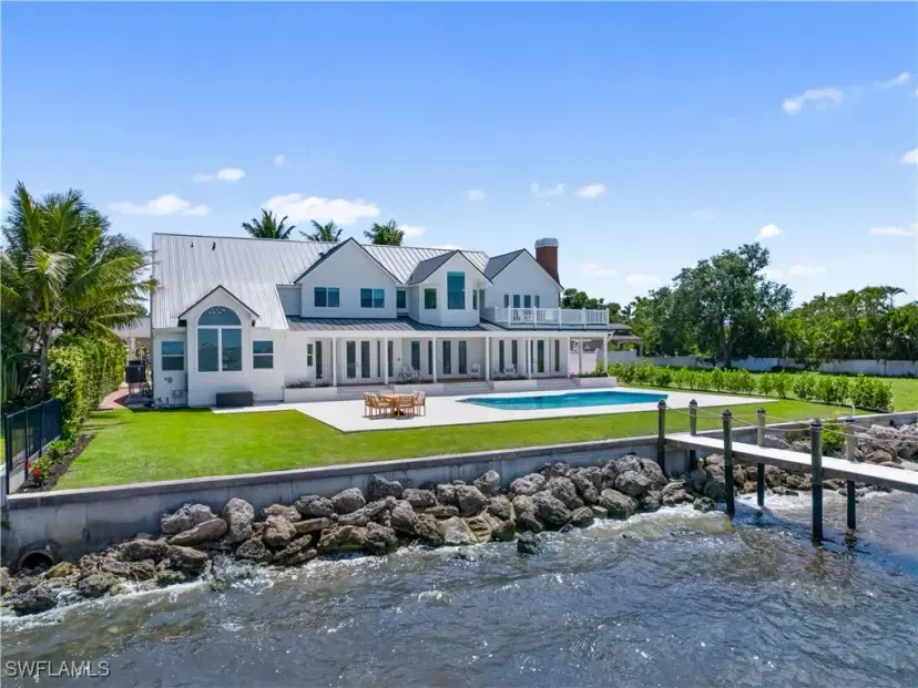 Picture of 8451 Casa Del Rio Ln, Fort Myers FL 33919