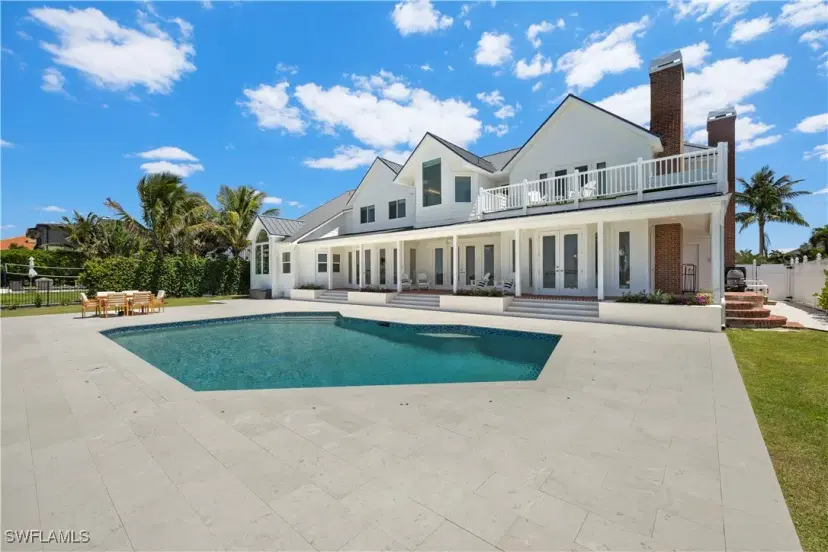 Picture of 8451 Casa Del Rio Ln, Fort Myers FL 33919