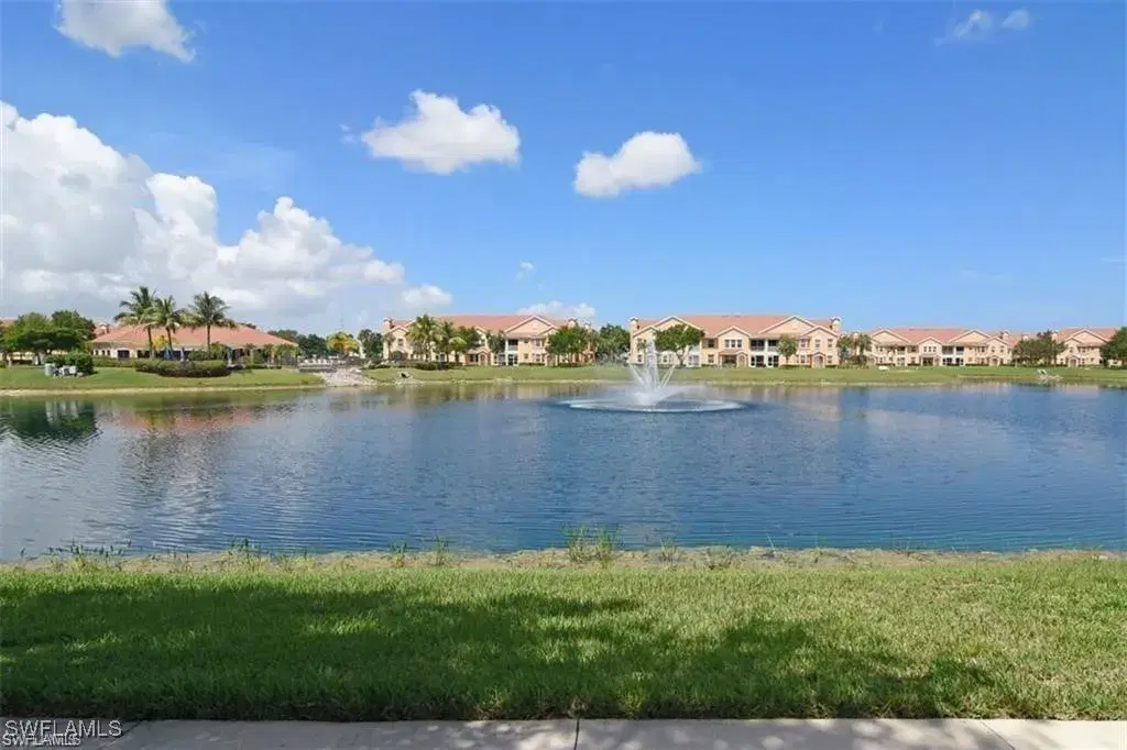 Picture of 1757 Concordia Lake Cir 3404, Cape Coral, FL 33909