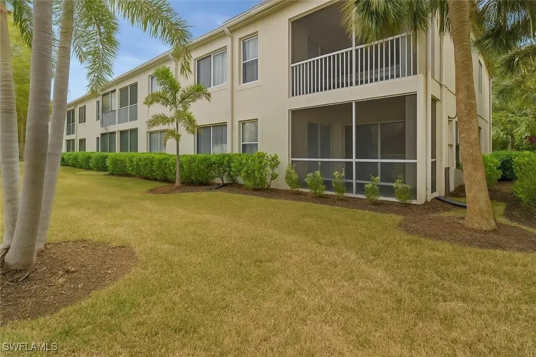 Picture of 1370 Sweetwater Cv 101, Naples, FL 34110
