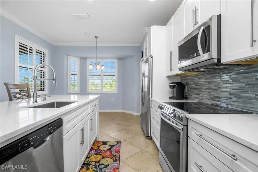 Picture of 9719 Acqua Ct 241, Naples FL 34113
