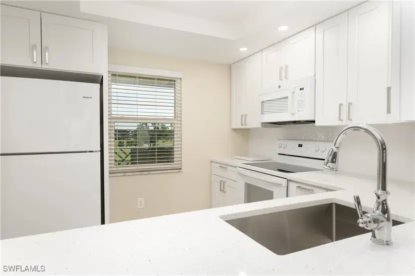 Picture of 6102 Augusta Dr 315, Fort Myers FL 33907