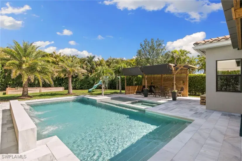 Picture of 4045 Nova Ln, Naples FL 34119