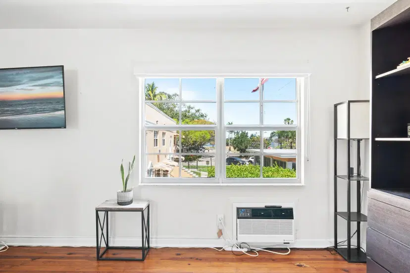 Picture of 31 S Golfview Road # 11, Lake Worth Beach FL 33460