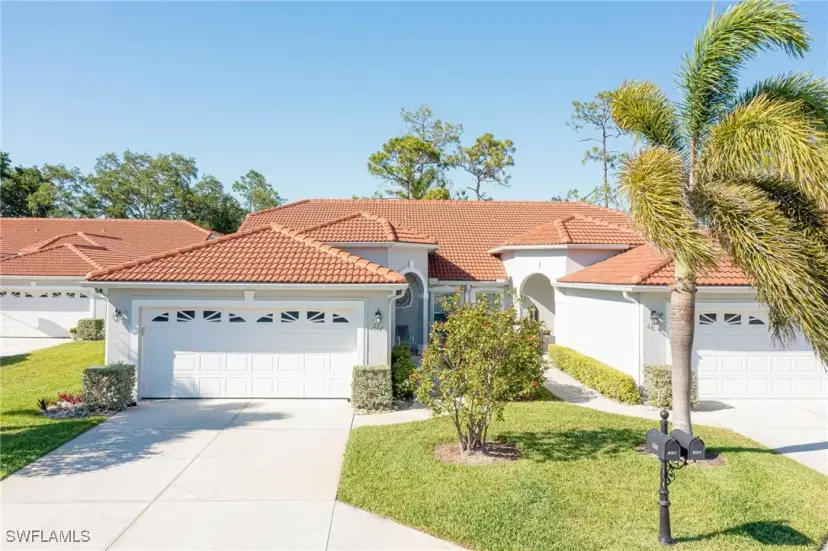 Picture of 227 Melrose Pl 52, Naples FL 34104