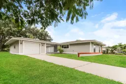 Picture of 417 NE Cornwall Ave, Port St Lucie, FL 34983