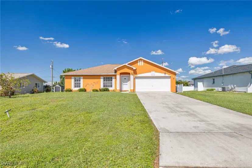 Picture of 305 SE 3Rd St, Cape Coral FL 33990