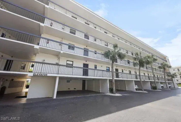 Picture of 995 Anglers Cv N303, Marco Island, FL 34145