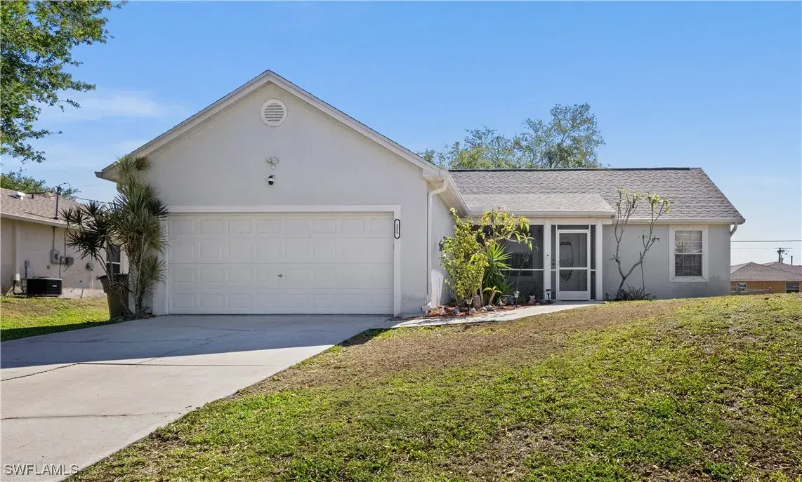 Picture of 125 NE 11Th Pl, Cape Coral, FL 33909