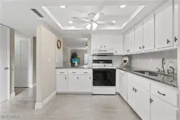 Picture of 2244 Winkler Ave 110, Fort Myers, FL 33901