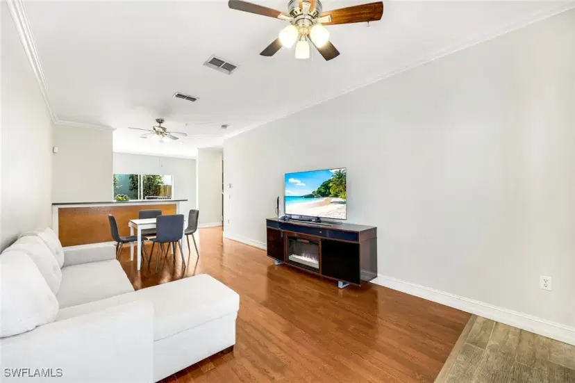 Picture of 3280 Lindsey Ln 4, Naples FL 34109