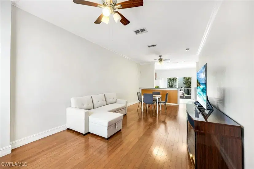 Picture of 3280 Lindsey Ln 4, Naples FL 34109