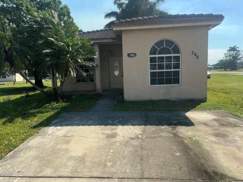 Picture of 388 Annona Avenue, Pahokee FL 33476